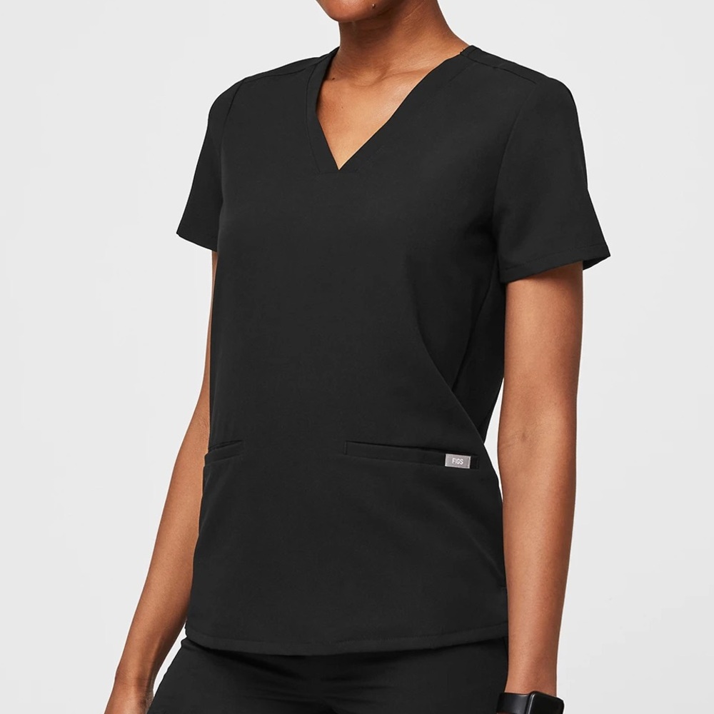 Figs Casma Three-Pocket Scrub Top